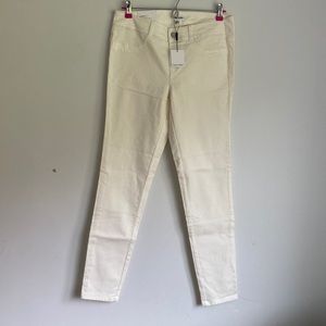 Calvin Klein| Ivory Skinny Leg Pants sz 6-Defects